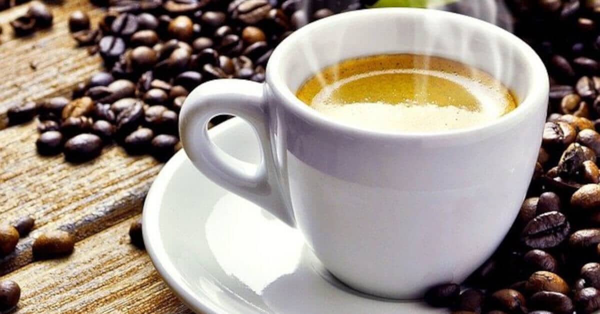 Perché il caffè dovrebbe essere bevuto dopo aver fatto colazione?