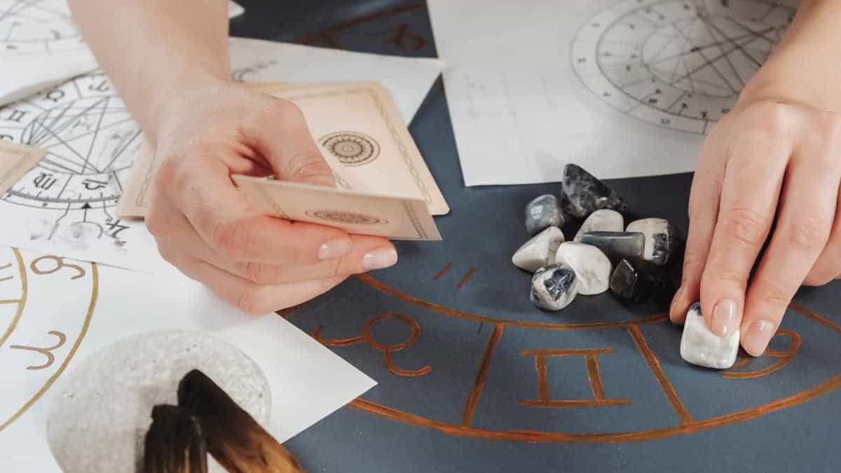 Gli astrologi hanno predetto fatidici cambiamenti nella vita di 3 segni zodiacali nel prossimo futuro