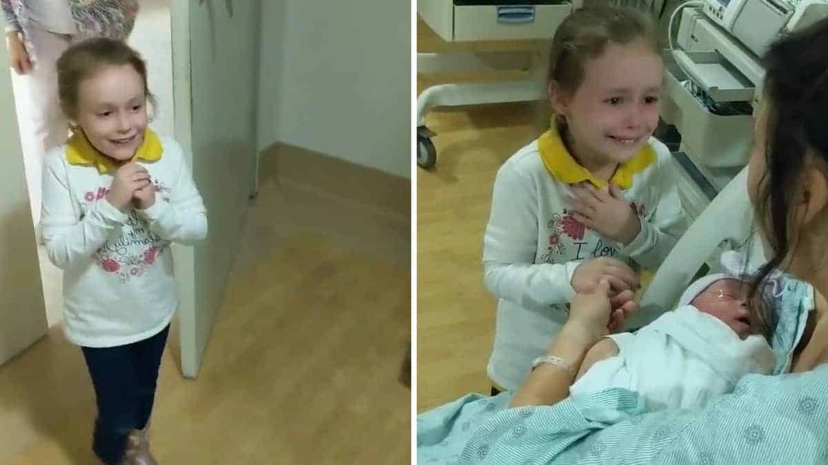 Una bambina di 6 anni scoppia in lacrime di felicità al primo incontro con la sua sorellina neonata