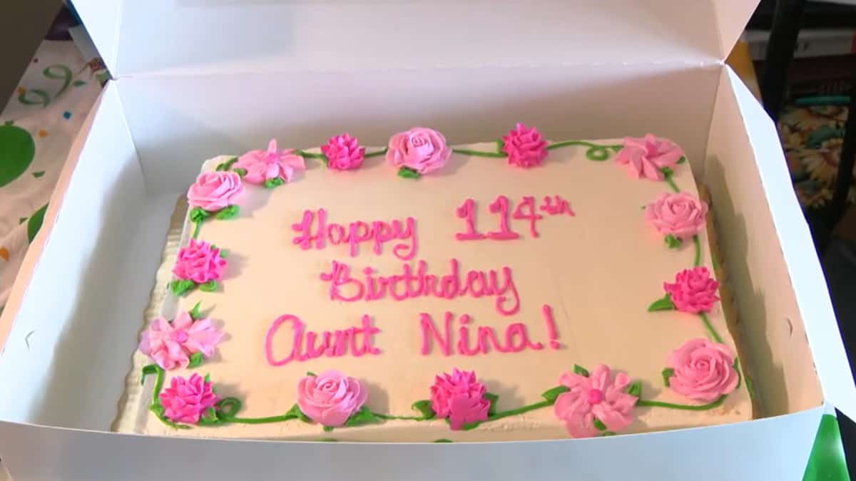 festeggia il 114esimo compleanno con la sorella di 97 anni